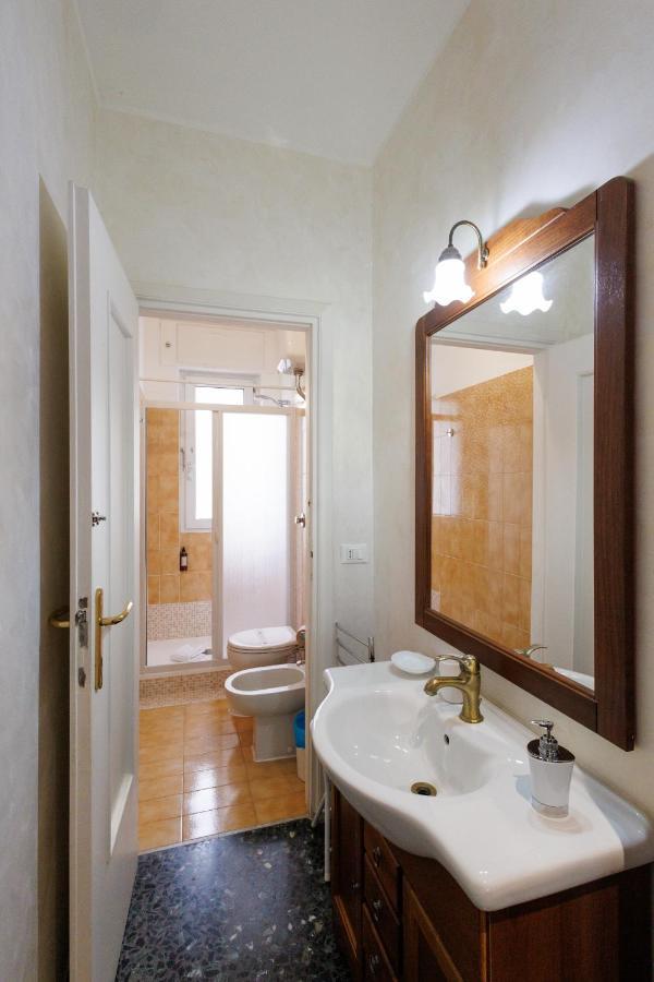 Casa Vittoria Di San Martino Affittacamere Genua Zewnętrze zdjęcie